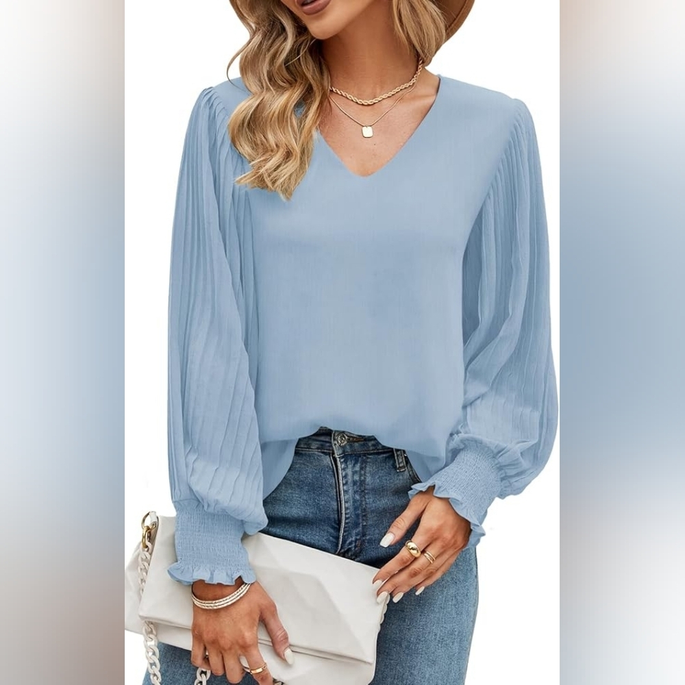 NWOT Aifer Womens V Neck Chiffon Pleated Lantern Sleeve Flowy Dressy Top, Medium